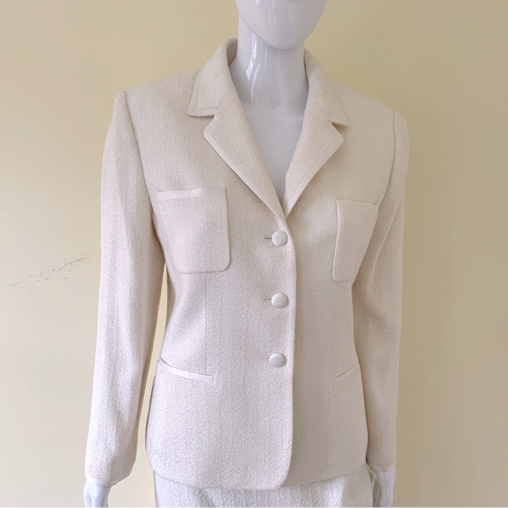 Kasper Petite Women's Cream tweed jacket & skirt 2Pc women’s suit satin trim 12
